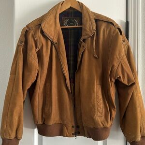 Vintage leather bomber jacket in great condition